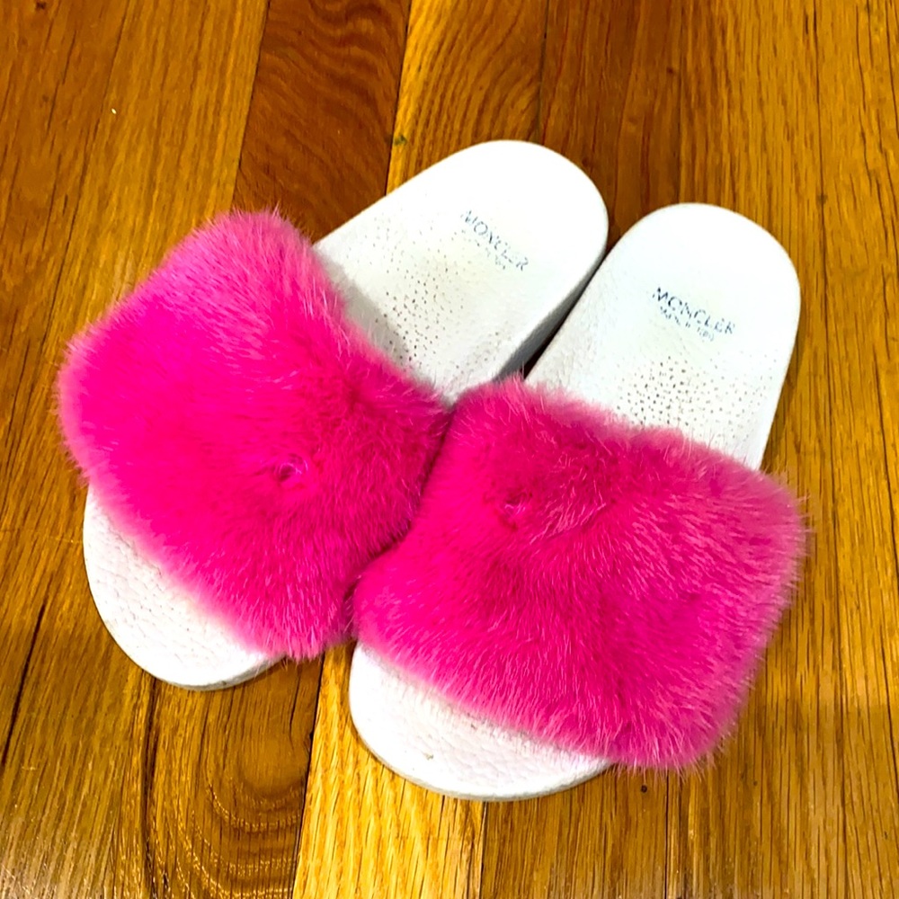 Moncler white hot pink fox fur slides woman size Eur 36